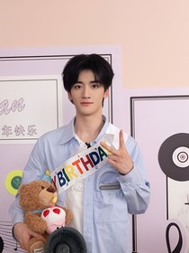 TF三代：师兄来出道