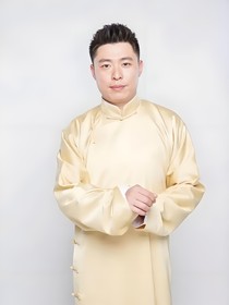 从胡同少年到相声角儿：李鹤东的蜕变之路