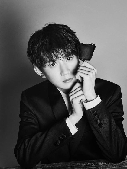 王源之妹妹咱们床上聊