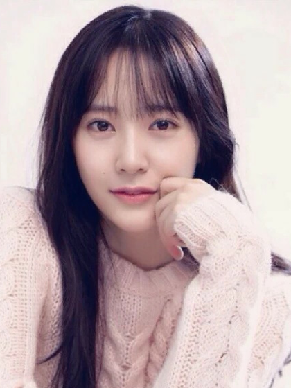 娇妻18岁：老公，轻一点