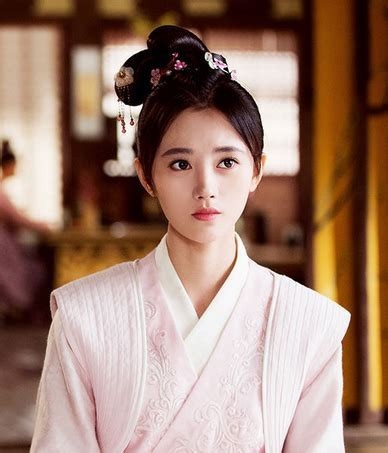 小女花不弃.奉旨逃婚